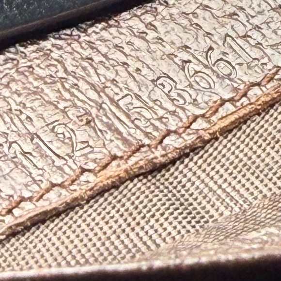 Authenticated Gucci GG Canvas Continental Wallet - Picture 10 of 11